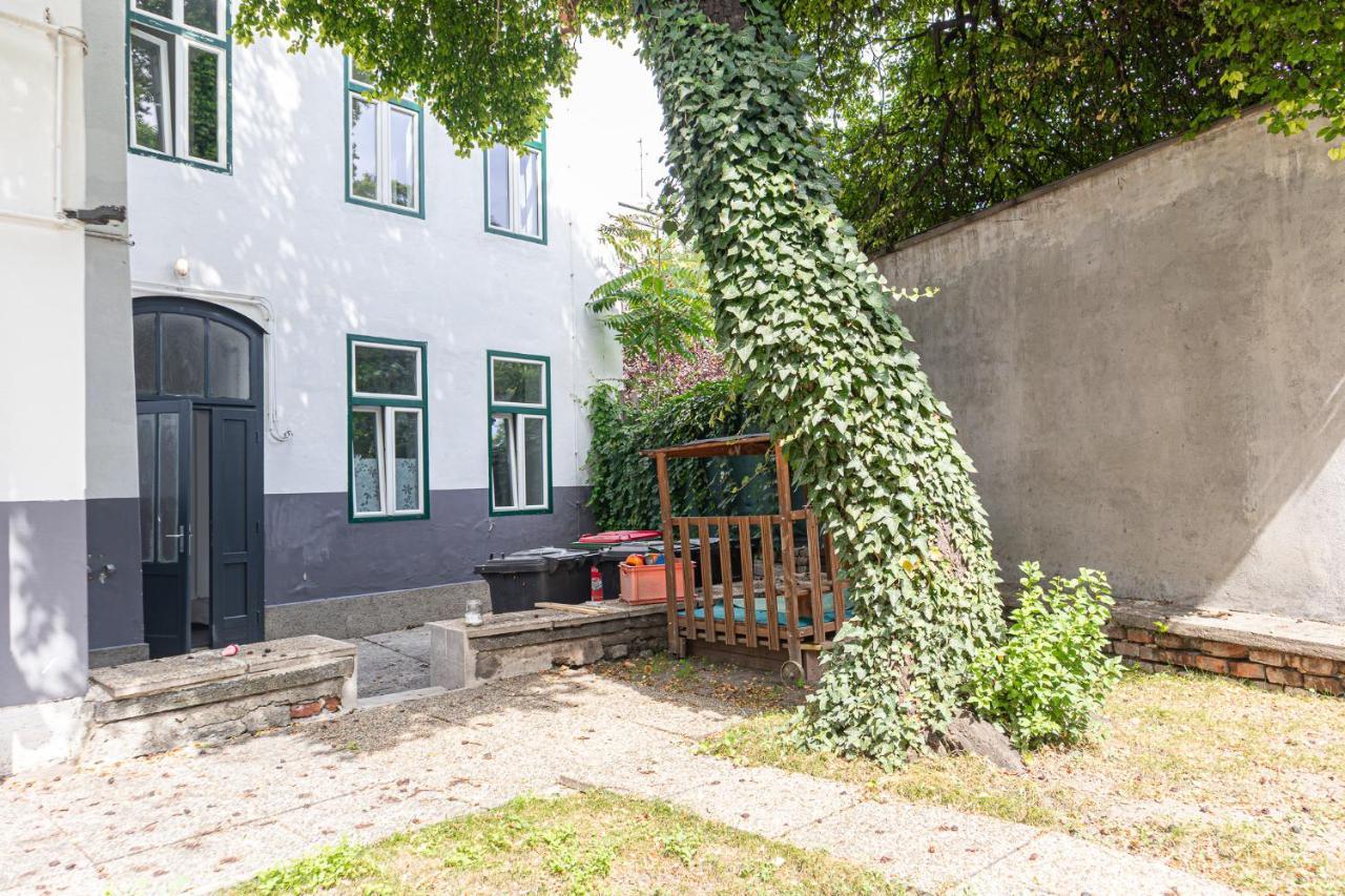 Attractive 1br And 1 Lr Comfortable Design, Great Location Apartment Vienna